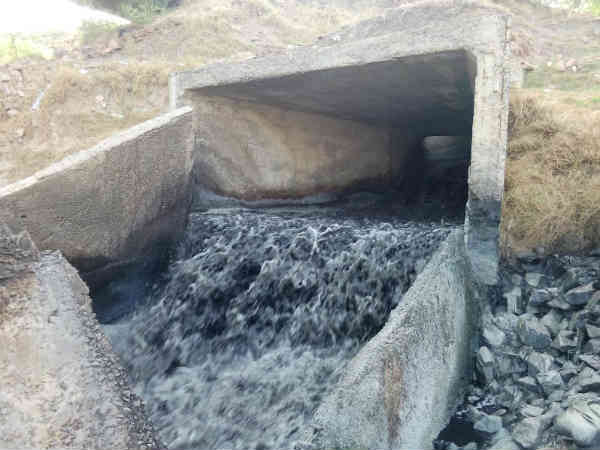 સાબરમતી નદી પર મોદીની 'પોલ' ખોલતી 'આપ'
