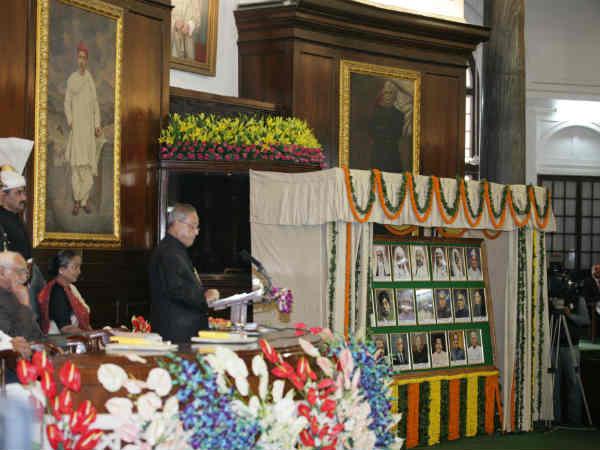 બંને સદનોને રાષ્ટ્રપતિનું સંબોધન