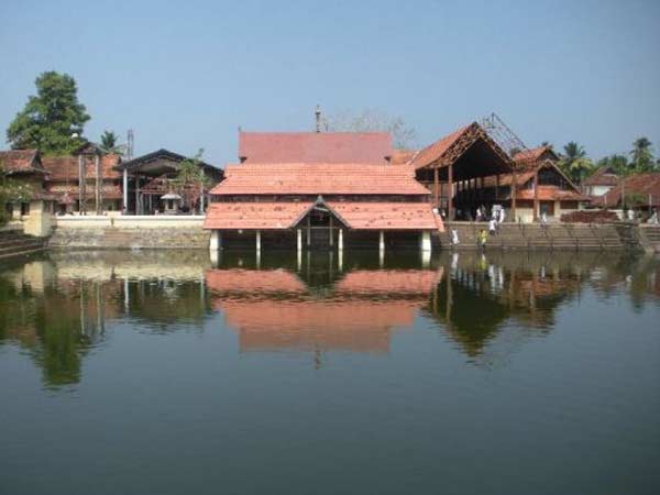 અમ્બાલાપુજહા શ્રી કૃષ્ણ મંદિર
