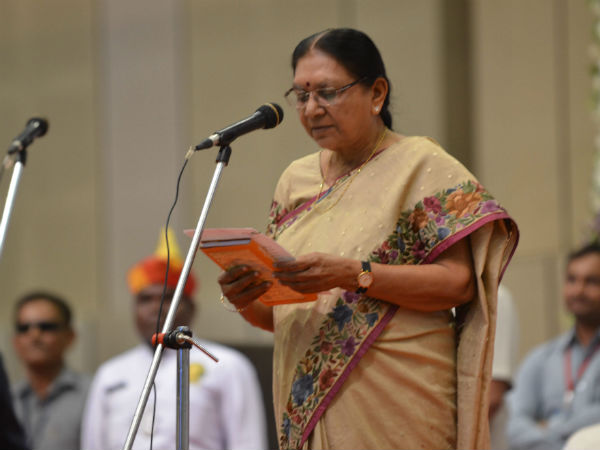 શપથવિધિમાં હાજરી