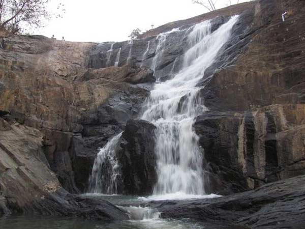 કન્થાપારા ઝરણું