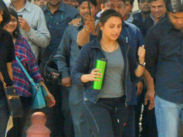 મર્દાનીના સેટ પર રાણી