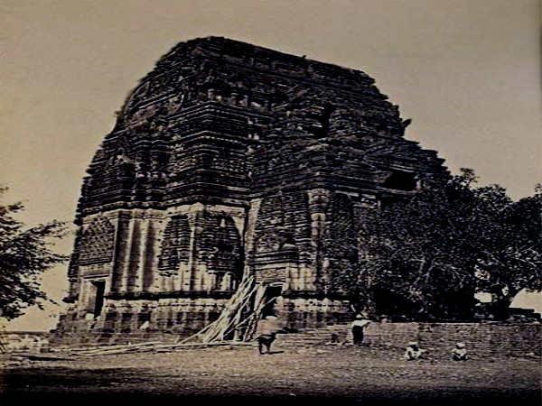 ઇમારતનો સમાવેશ સૌથી પ્રાચીન સ્મારકોમાં