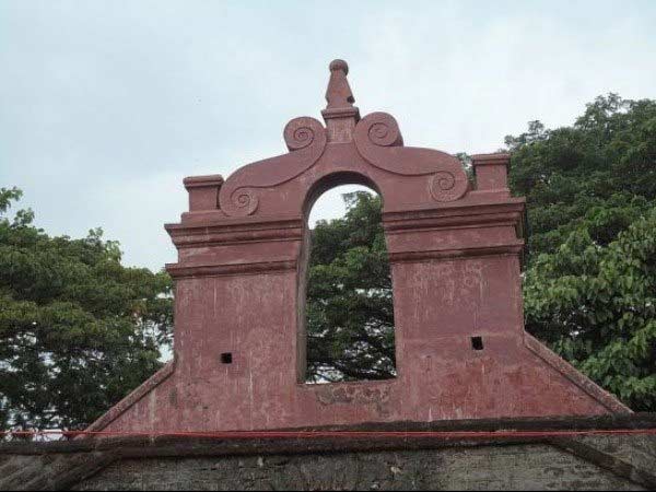 થાલાસ્સેરી કિલ્લો