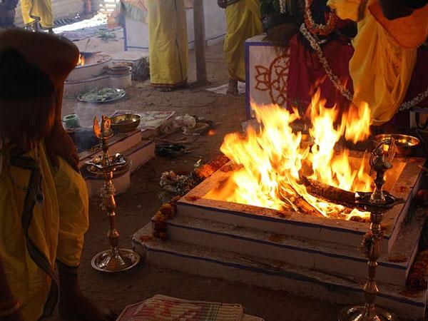 ધન પ્રાપ્તિ માટે