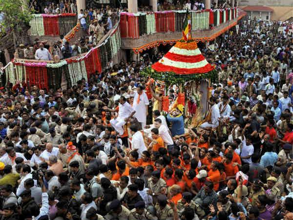 પુરી રથયાત્રાની કેટલીક ખાસ તસવીરો