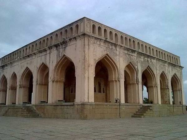 તારામતી બરાદરી