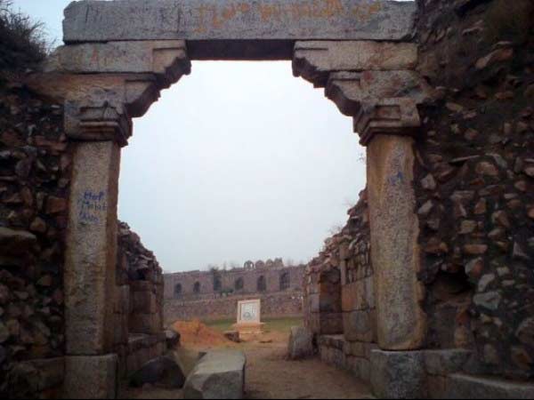 આદિલાબાદ કિલ્લો