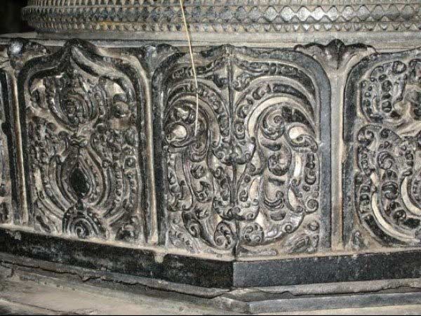 હજાર થાંભલાવાળું મંદિર