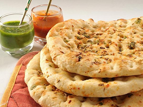 કબૂસ, રોટી અથવા બ્રેડઃ ખાઓ