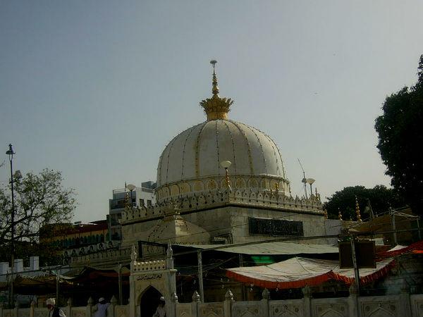 ખ્વાજા ગરીબ નવાજની દરગાહ