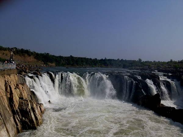 ધુંઆધાર વૉટરફોલ