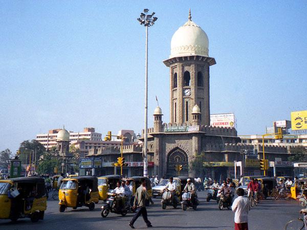 દિવસે ભીડભાડ
