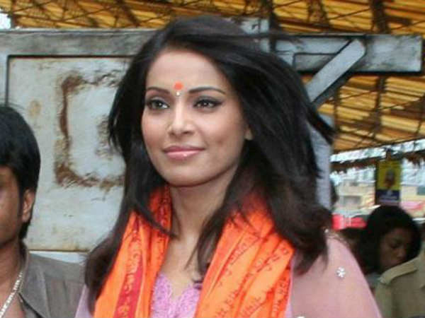 બિપાશા બાસુ