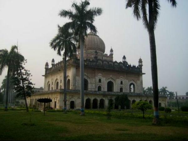 ગુલાબ વાડી