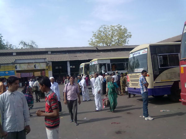 મામલતદાર અને અરજદારો વચ્ચે ઝપાઝપી