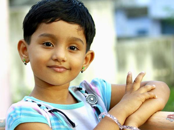 બાળકોના કાન વીંધાવવા