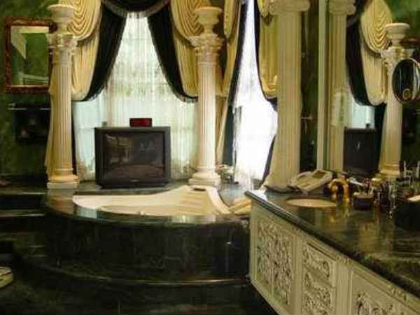 Pictures Of Shahrukh Khan Residence Mannat