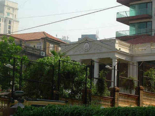 Pictures Of Shahrukh Khan Residence Mannat