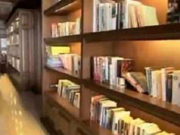 Pictures Of Shahrukh Khan Residence Mannat