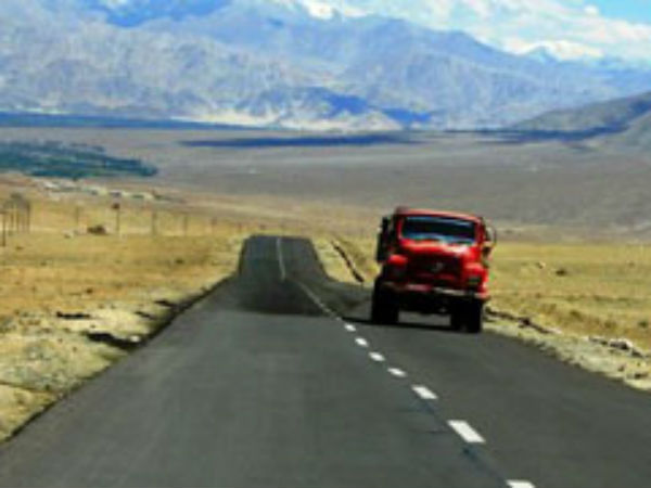 લેહ-શ્રીનગર(NH 1D)