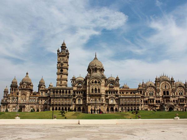 રોયલ્ટીની ઝલક