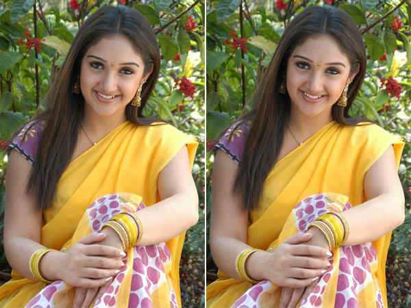 Yummy Yellow Beauties Of Bollywood