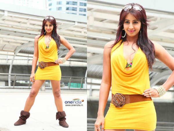 Yummy Yellow Beauties Of Bollywood