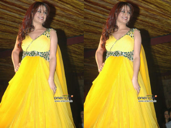 Yummy Yellow Beauties Of Bollywood