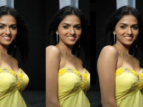 Yummy Yellow Beauties Of Bollywood