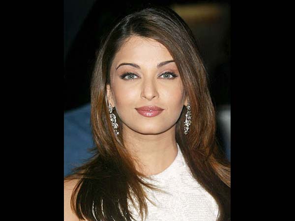 Aish In White