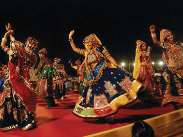 માતાના ગરબા ગાય છે મુસ્લિમ ગાયકો