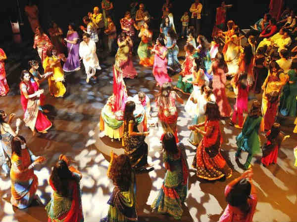 જામનગરમાં માત્ર હિન્દુ-મુસ્લિમ પુરુષો જ ગરબા રમે છે