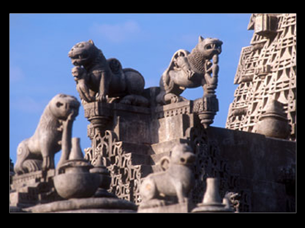 દેરાસર સુધી પહોંચવાના નવ રસ્તાઓ