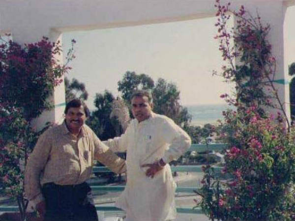 વર્ષ 1993માં પ્રથમવાર અમેરિકા ગયા હતા