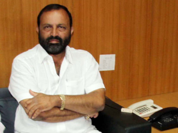 સમાજમાં ઉદાહરણીય કામ