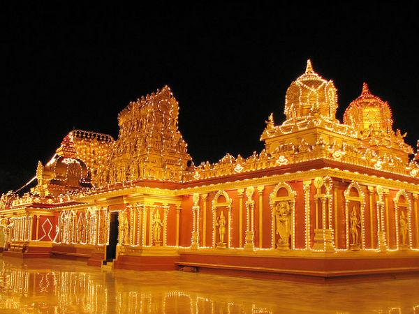 પ્રકાશમય બન્યું મંદિર