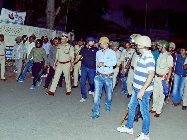 પોલીસ કમિશનર સહિતનો કાફલો ઘટના સ્થળે