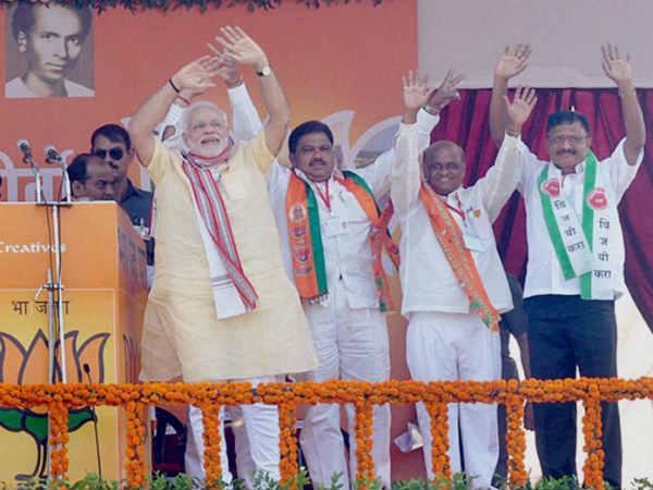 સ્પષ્ટ બહુમતીનો આગ્રહ