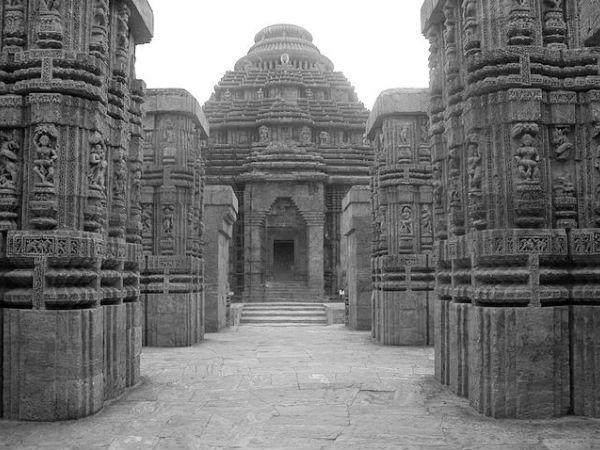 કોણાર્કનું સૂર્ય મંદિર
