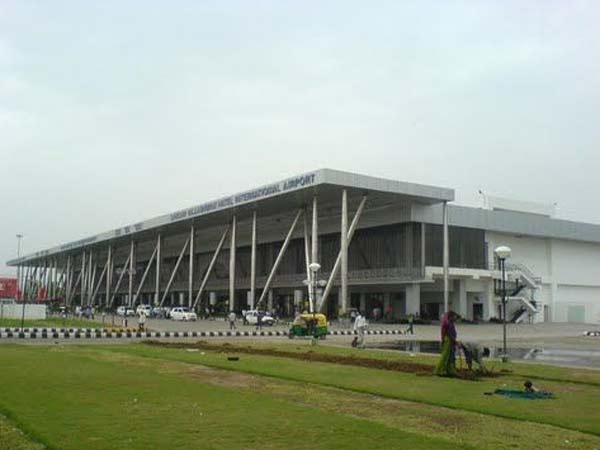 અમદાવાદ આંતરરાષ્ટ્રીય હવાઇ મથક
