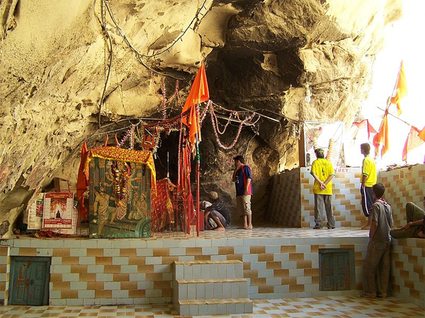 હિંગળાજ ભવાની માતાનું મંદિર