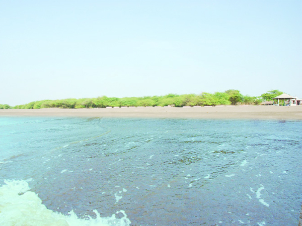 દરિયા કિનારા પર શાંતિનો અનુભવ
