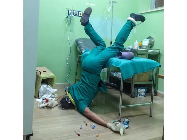 હાસ્યાસ્પદ તસવીરો