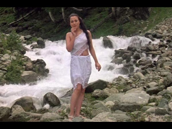 રામ તેરી ગંગા મૈલીમાં મંદાકિની