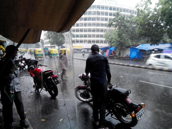 અમદાવાદમાં ભારે વરસાદ