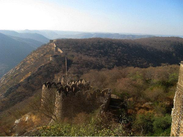 અલવરનો કિલ્લો