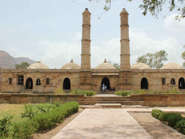ચાંપાનેર - પાવાગઢ