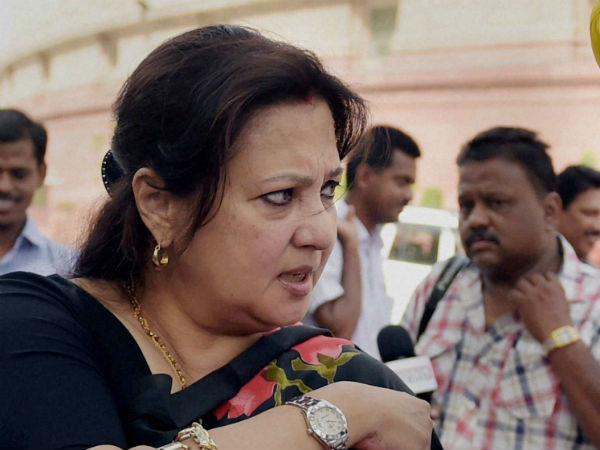 રાજનીતિમાં પ્રથમ પગલું