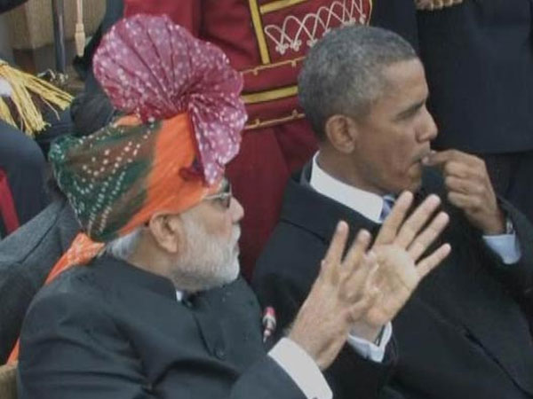 સતત કંઇક ચાવતા દેખાયા ઓબામા